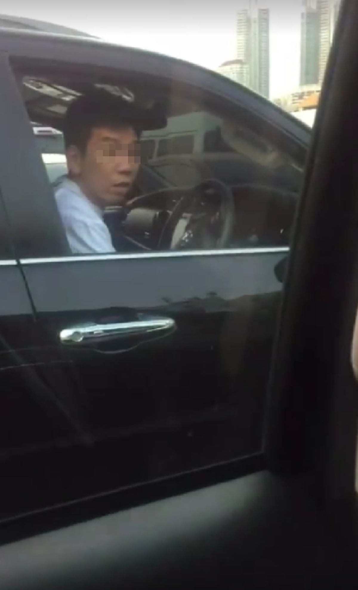 "ผมลงไปเข็นไม่ได้" ฟอร์จูนเนอร์เจ้าของวลีเด็ด "ผมตั้งใจดัน" ที่พูดไปเพราะหงุดหงิด เป็นพังผืดเข่า-ไหล่ วอนสังคมเข้าใจ(คลิป)