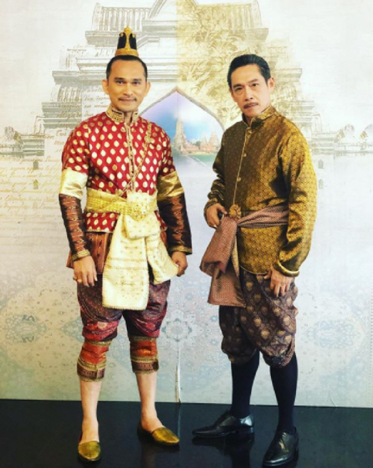 หลายคนไม่เคยรู้!!! ส่องชีวิตเบื้องหลัง "พระนารายณ์" รับบทโดย "ปราบ" ในละครบุพเพสันนิวาส แท้จริงเคยเก็บนกข้างทางมาเลี้ยง (มีคลิป)