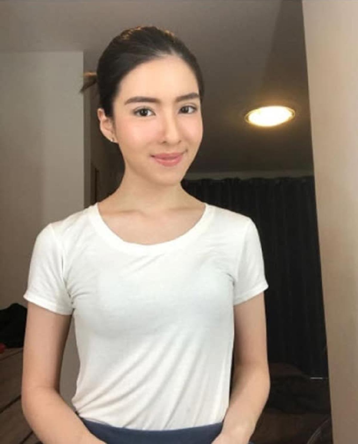 รำลึกดาวรุ่งผู้ล่วงลับ! กับ แฟชั่นสุดเซ็กซี่ ในอดีต ของ "น้องอิน ณัฐนิชา" ก่อนปิดตำนานเก๊กฮวย ที่เหลือไว้แค่เพียงความทรงจำของคนทั้งประเทศ !!