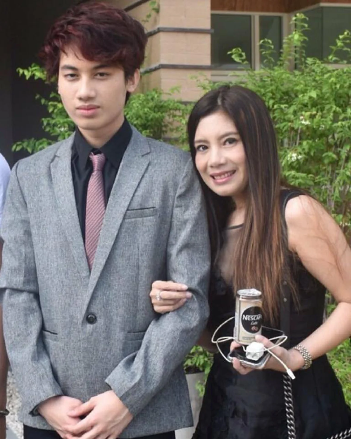 เรียนมาหมดไปหลายสิบล้าน จะให้ไปทำงานออฟฟิตคงแย่มาก!! "กานต์ วิภากร" เผยธุรกิจที่กำลังสร้างให้ลูกชาย! หลัง น้องเสือ ลูกคนโตใกล้จบนอก ไม่รวยจร