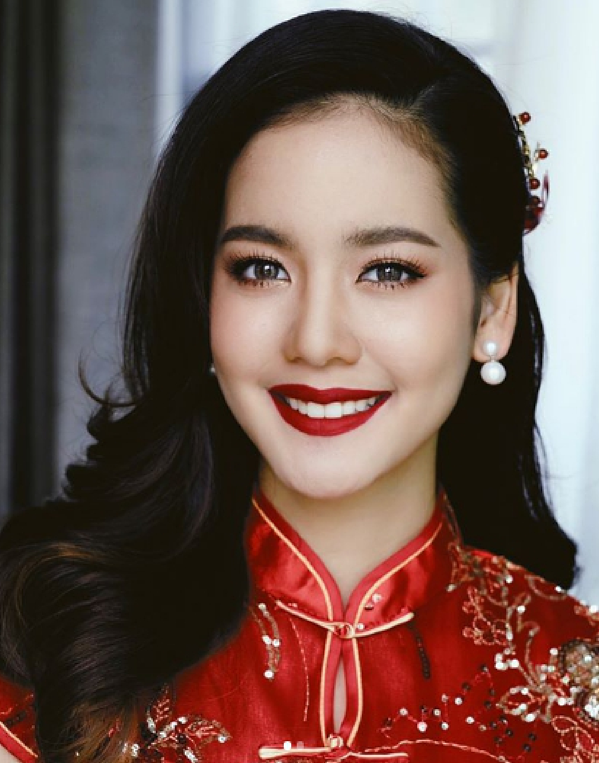 *ช็อกวงการ!!!"นางเอกสาวชื่อดัง"ช่องใหญ่ ปรากฎตัวกลางสื่อ หน้าบวมฉึ่ง! ยอมรับตัวเองป่วยโรคร้าย ที่อยู่ระหว่างการรักษาด้วย"ยาคุม"!!! (เนื้อหา)