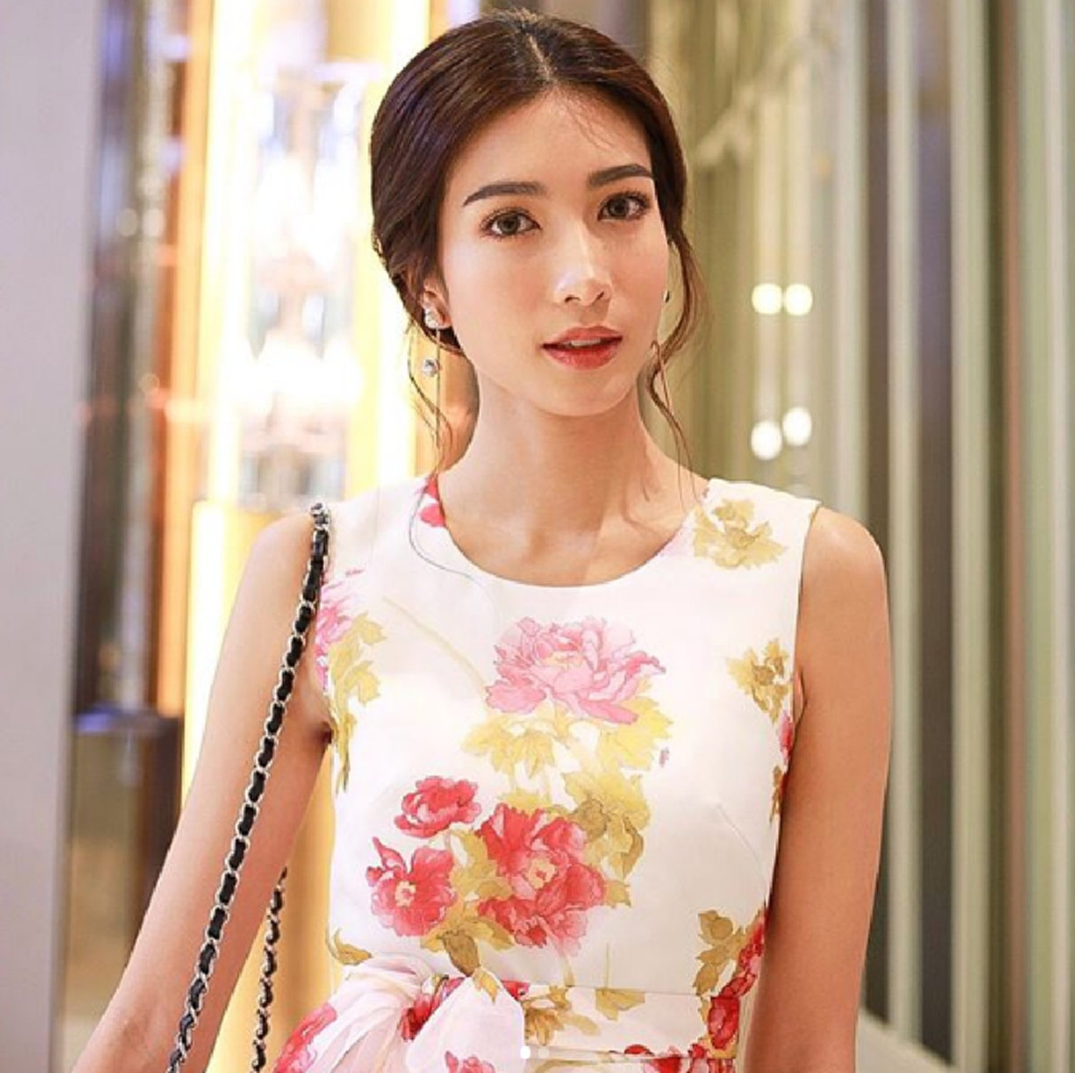 *เกือบทั้งประเทศไม่เคยรู้!!! เผยโฉมหน้า "2ซุปตาร์สาว" ดีกรีนางร้าย-นางเอกชื่อดัง ที่สารภาพผ่านสื่อ เคย "เหลาจมูกออก" ให้เล็กลง!!! (เนื้อหา)