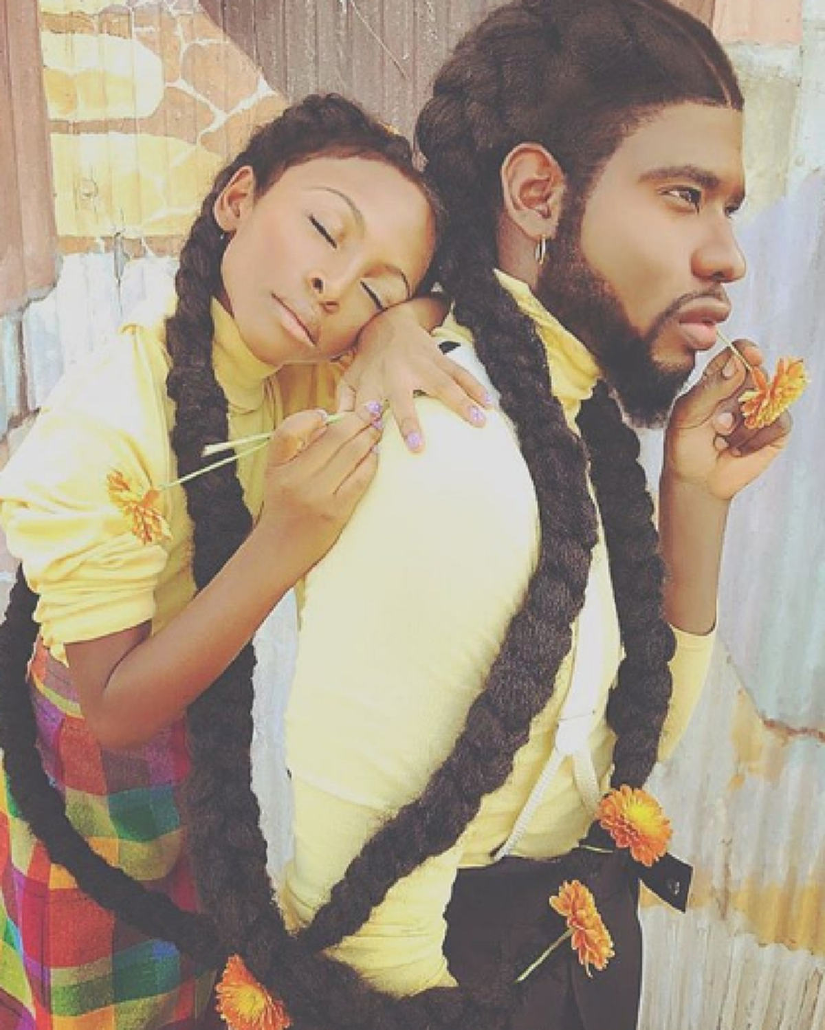 *ที่สุดของจักรวาล!!! เปิดภาพครอบครัว "ผมทรงแอฟโฟร่"สุดเจ๋ง ที่ล่าสุดทุบสถิติโลก บอกเลยใครเห็นต้องอึ้ง!!! (ชมคลิป)