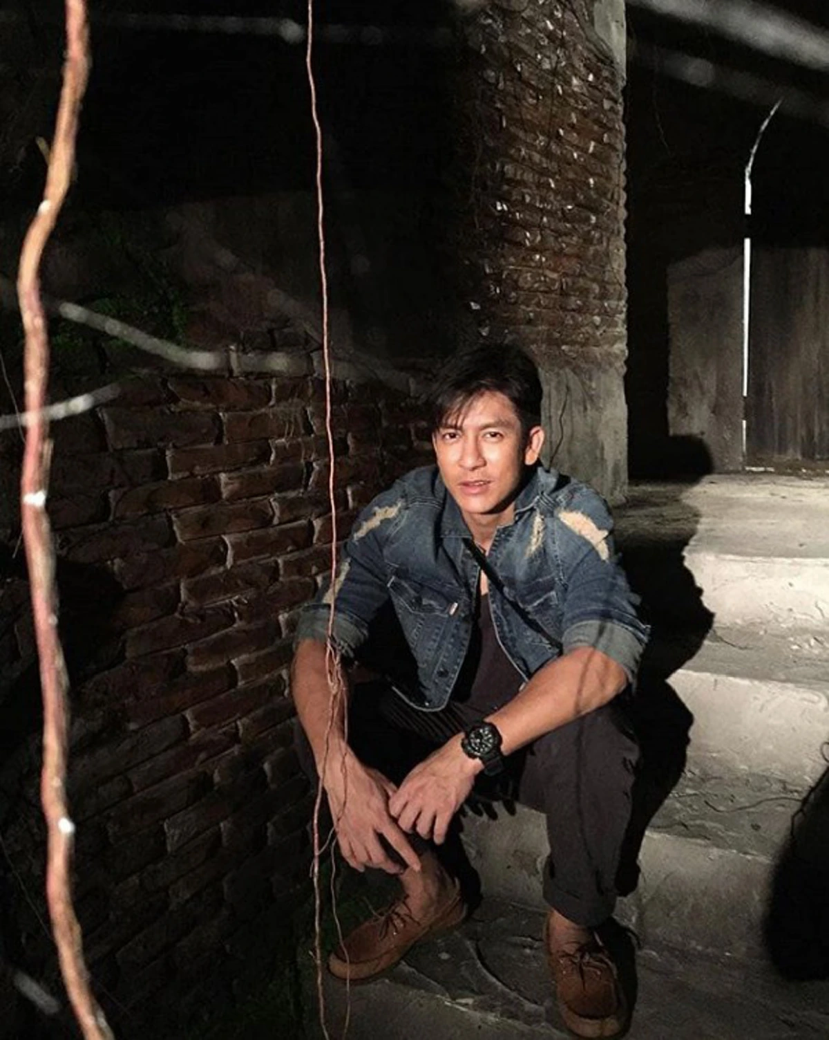 เปิดภาพ! "ติ๊ก เจษฎาภรณ์" ในวัยเด็ก! ไม่แปลกใจว่าทำไม โตมาถึงเป็น "พระเอกเบอร์1ของประเทศ"!! (ชมภาพ)