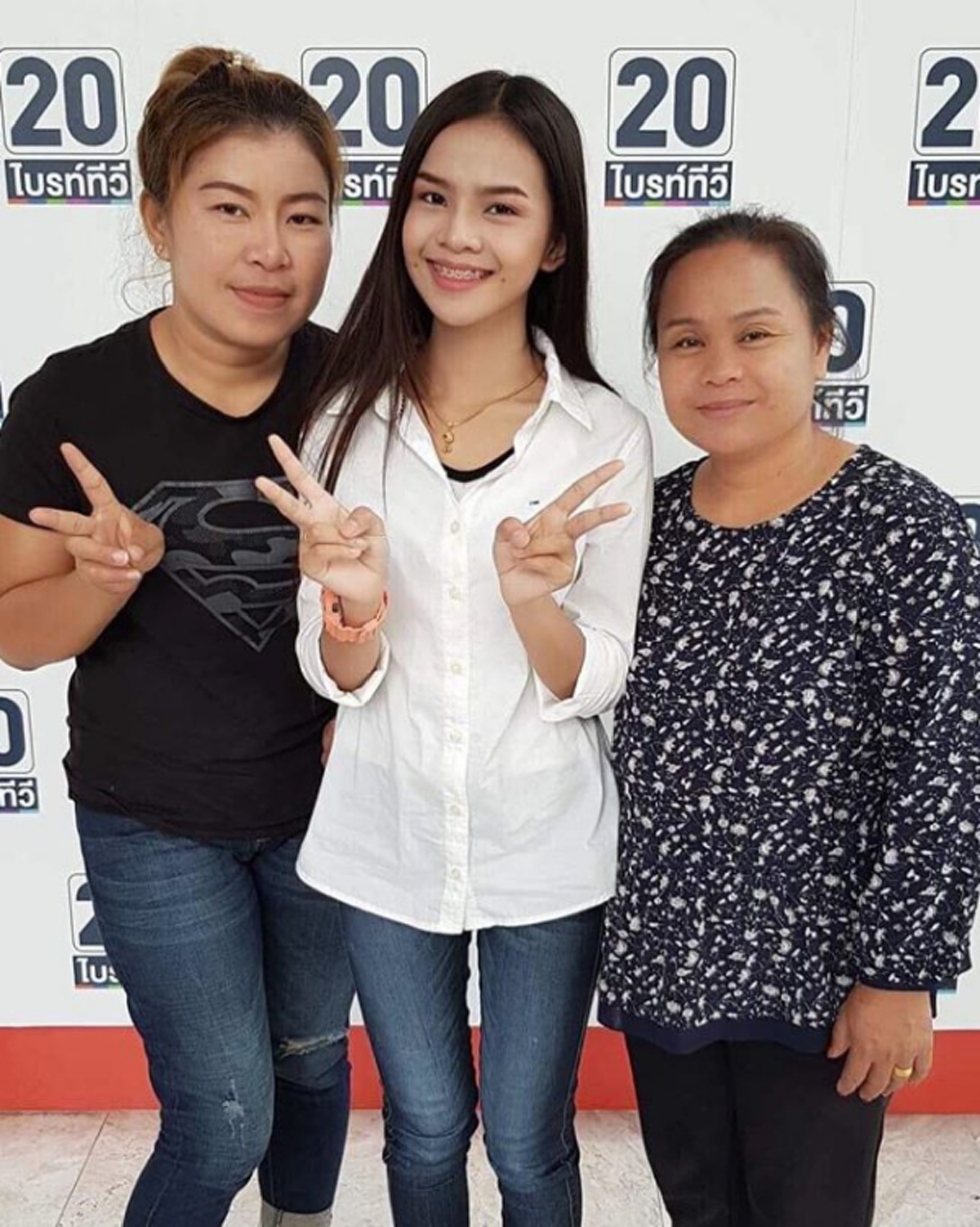 ลำไยเตรียมตกงาน!!! หลัง "อาม ชุติมา" อัพเดทจมูกใหม่ ในวันที่เข้ารูป บอกเลยสวยสะพรึง พุ่งแรงมาก ไม่แพ้มือหนึ่งอย่างลำไยแน่นอน!!? (ชมภาพ)