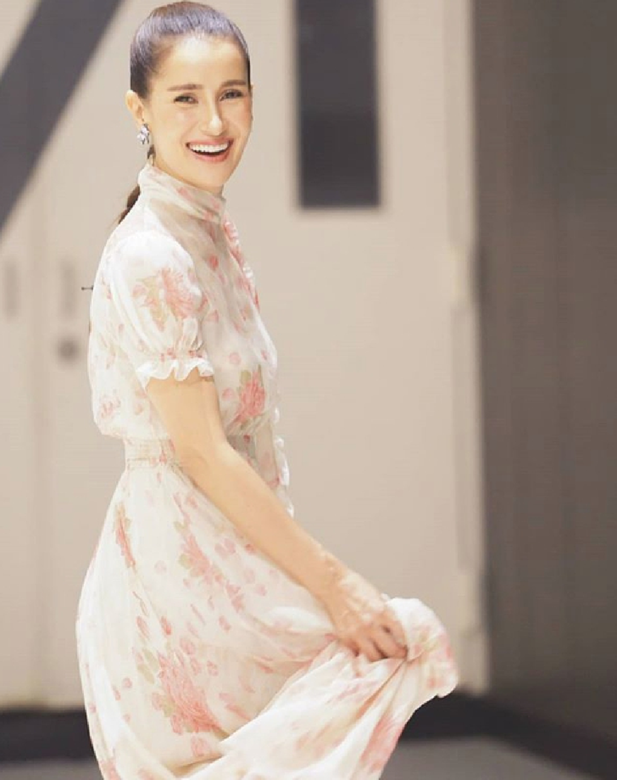 แตกฮือกันทั้งห้าง !! เปิดคลิปนาที "กุ๊บกิ๊บ" ถูก "ดาราสาวชื่อดัง" ตบสนั่นกลางห้างดัง ทำเอากุ๊บกิ๊บล้มลงไปกองกับพื้น !! (ชมคลิป)