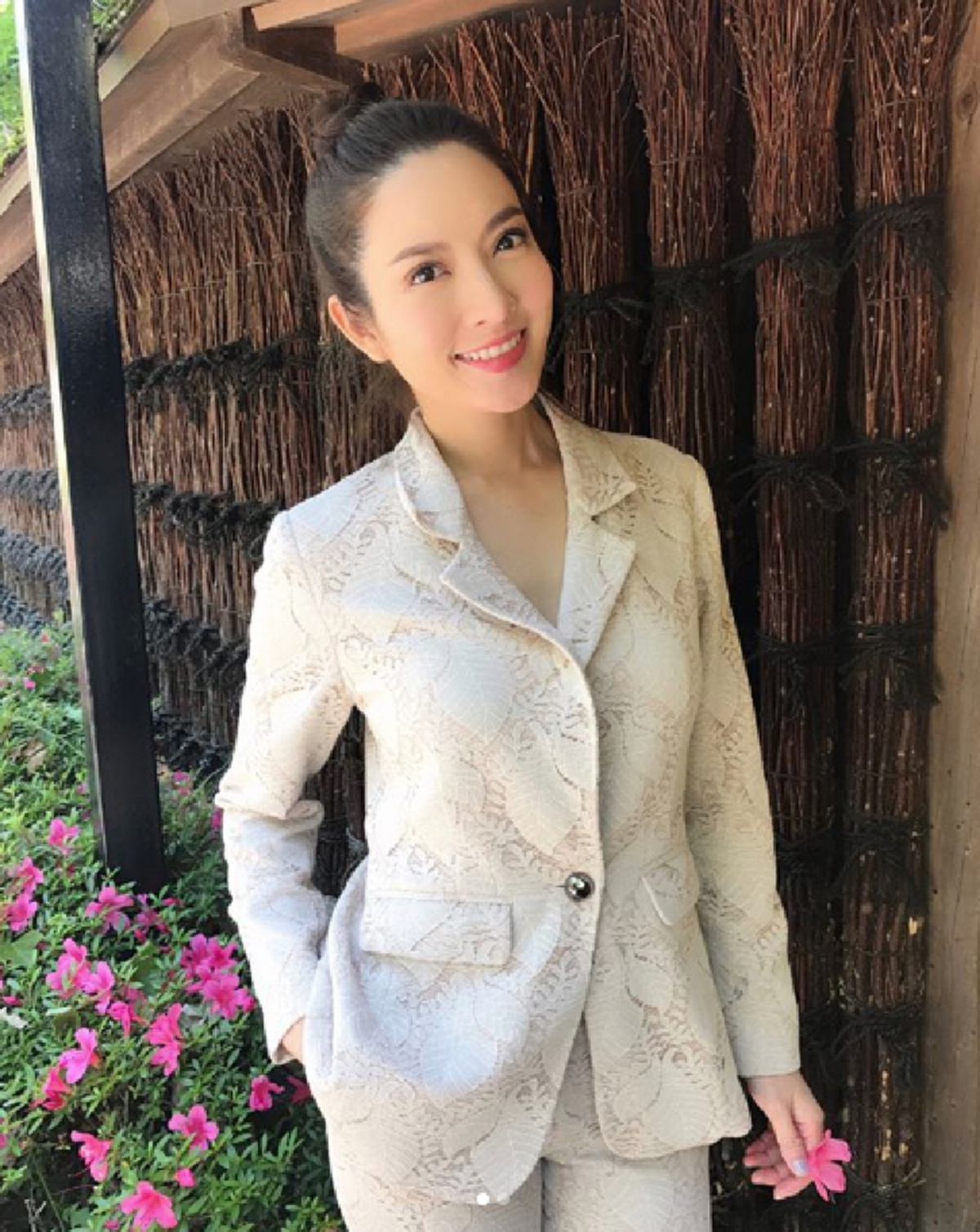 นี่แหละกุลสตรีของแท้ !! "3 ดาราสาว" ที่ไม่เคยพูดคำหยาบเลยตั้งแต่เกิด เรียบร้อยสุดๆ "แฟนคลับ"แห่ชื่นชม..เป็นแบบอย่างที่ดี !!