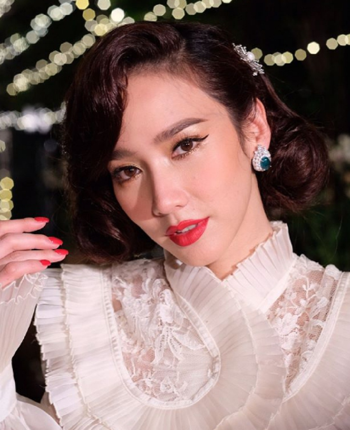 *ฮือฮาว่อนเน็ต!!! "นางเอกสาว" ลงทุนเปิดบ้าน "เล่นเกมส์"โดยเฉพาะ ที่คนทั้งประเทศไม่คิดไม่ฝัน เธอคือ"ซุปตาร์เบอร์1" ของเมืองไทย!! (ชมคลิป)