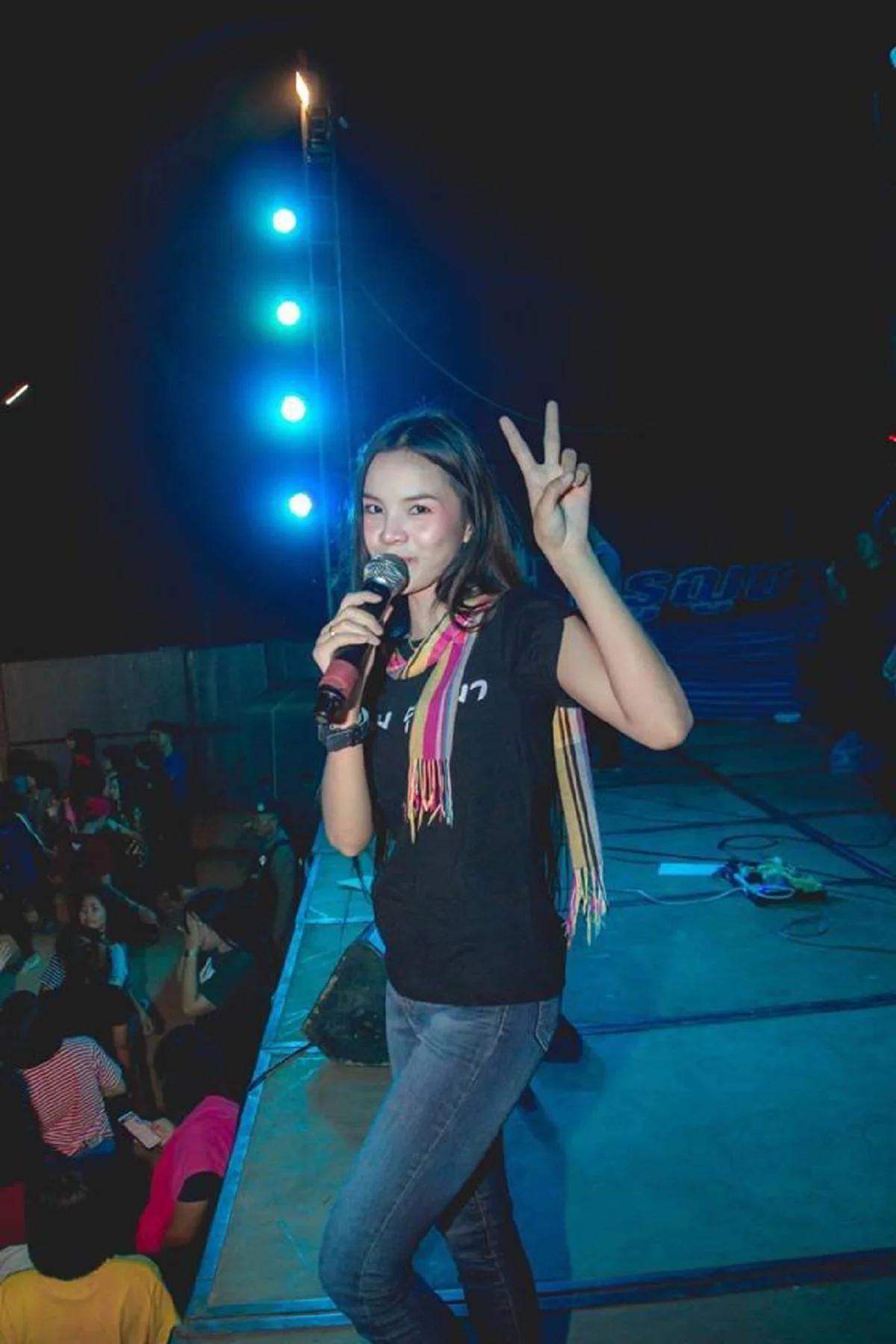 ***วงการลูกทุ่งสั่นสะเทือน !!! เมื่อ "อาม ชุติมา" ประกาศตามหา "ผู้ชายโสดซิง" พร้อมเปย์เงินก้อนโต งานนี้ทำเอาหนุ่มๆแห่ต่อคิวกันเพียบ !?