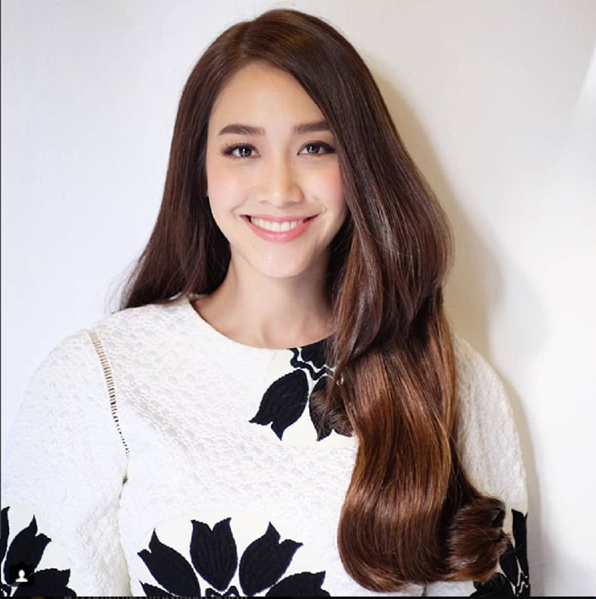 สวยและรวยมาก!!! เปิดบ้านหลังใหม่ "มิน พีชญา" ในราคาหลายสิบล้าน บรรยากาศดีสุดๆ ถ่ายรูปสวยทุกมุม!! (ชมภาพ)