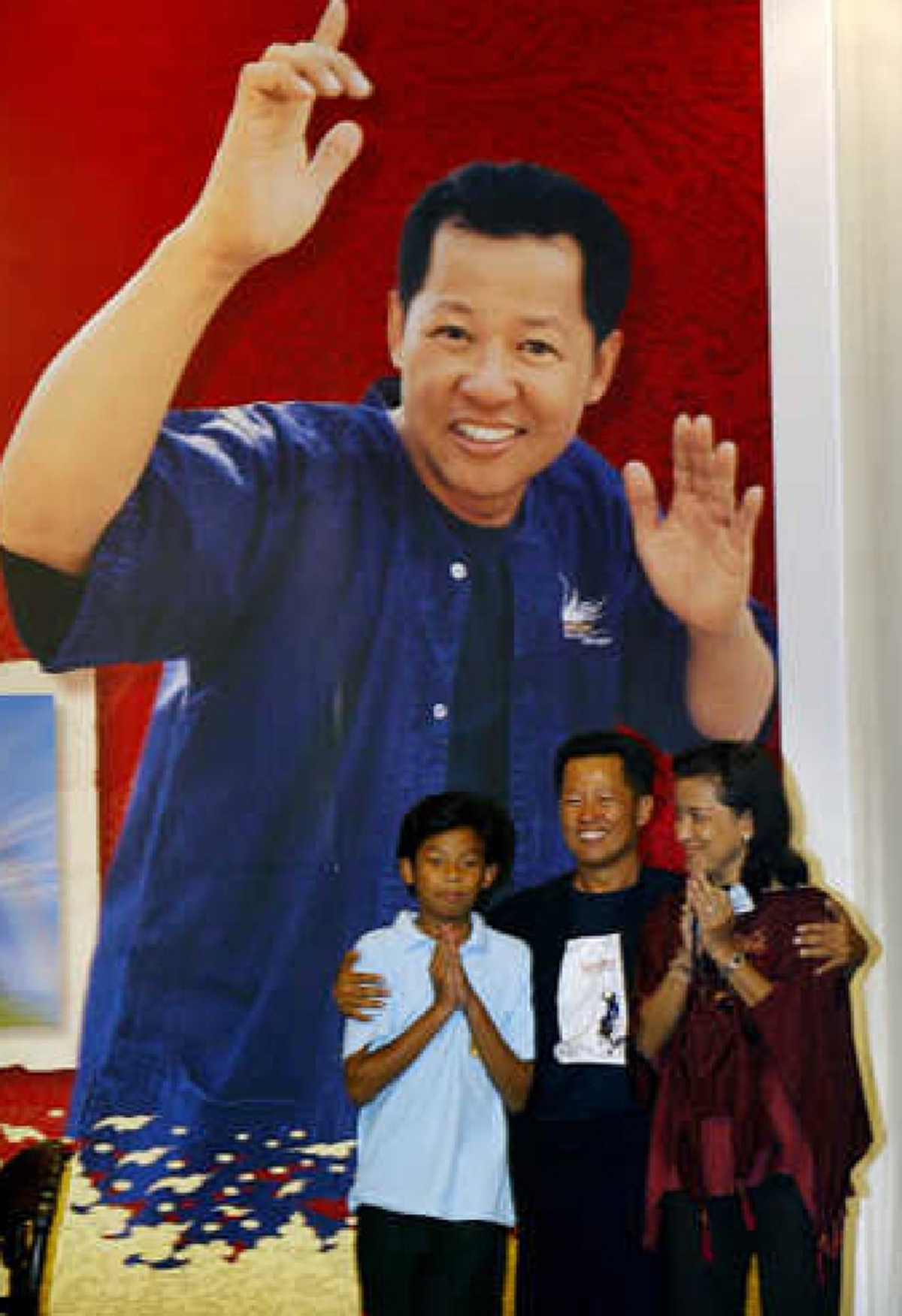 *ส่องภาพปัจจุบัน!!! ภรรยาและลูกชายคนเดียว ของ "อ.เฉลิมชัย" ศิลปินแห่งชาติ!!! (ชมคลิป)