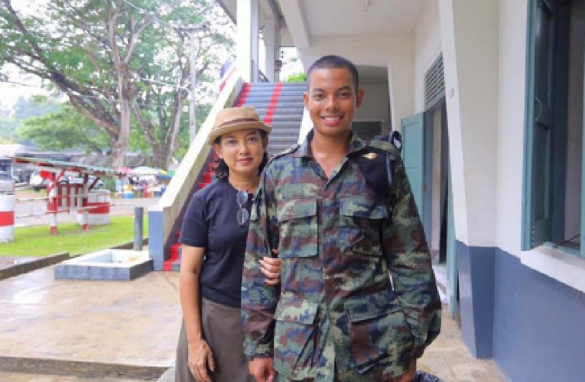 *ส่องภาพปัจจุบัน!!! ภรรยาและลูกชายคนเดียว ของ "อ.เฉลิมชัย" ศิลปินแห่งชาติ!!! (ชมคลิป)