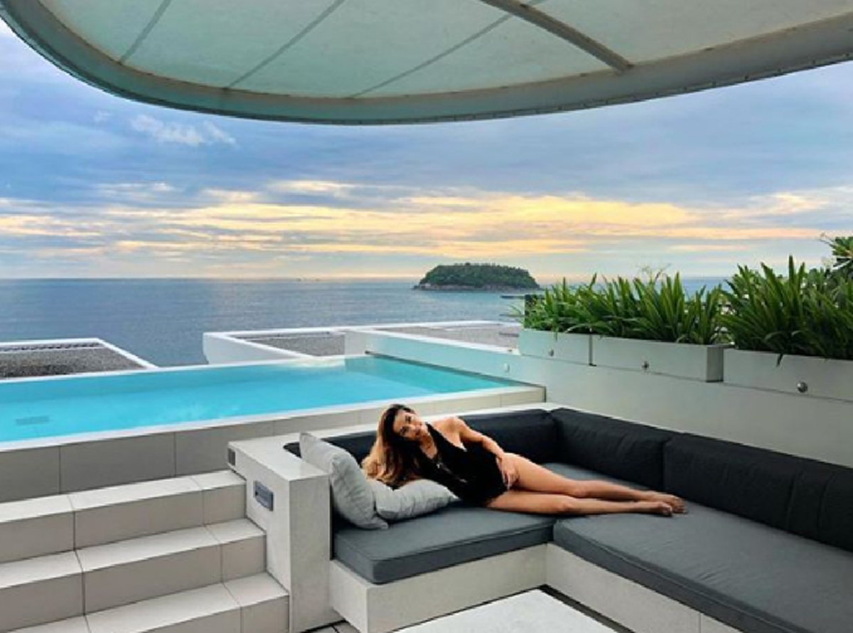 *ทวีคูณความแซ่บ!!! ส่องภาพ อดีตนางเอกสาวแห่งยุค "เทย่า โรเจอร์ส" กับลุคปัจจุบันที่เซ็กซี่มาก จนไม่อยากเชื่อสายตา!!! (ชมคลิป)