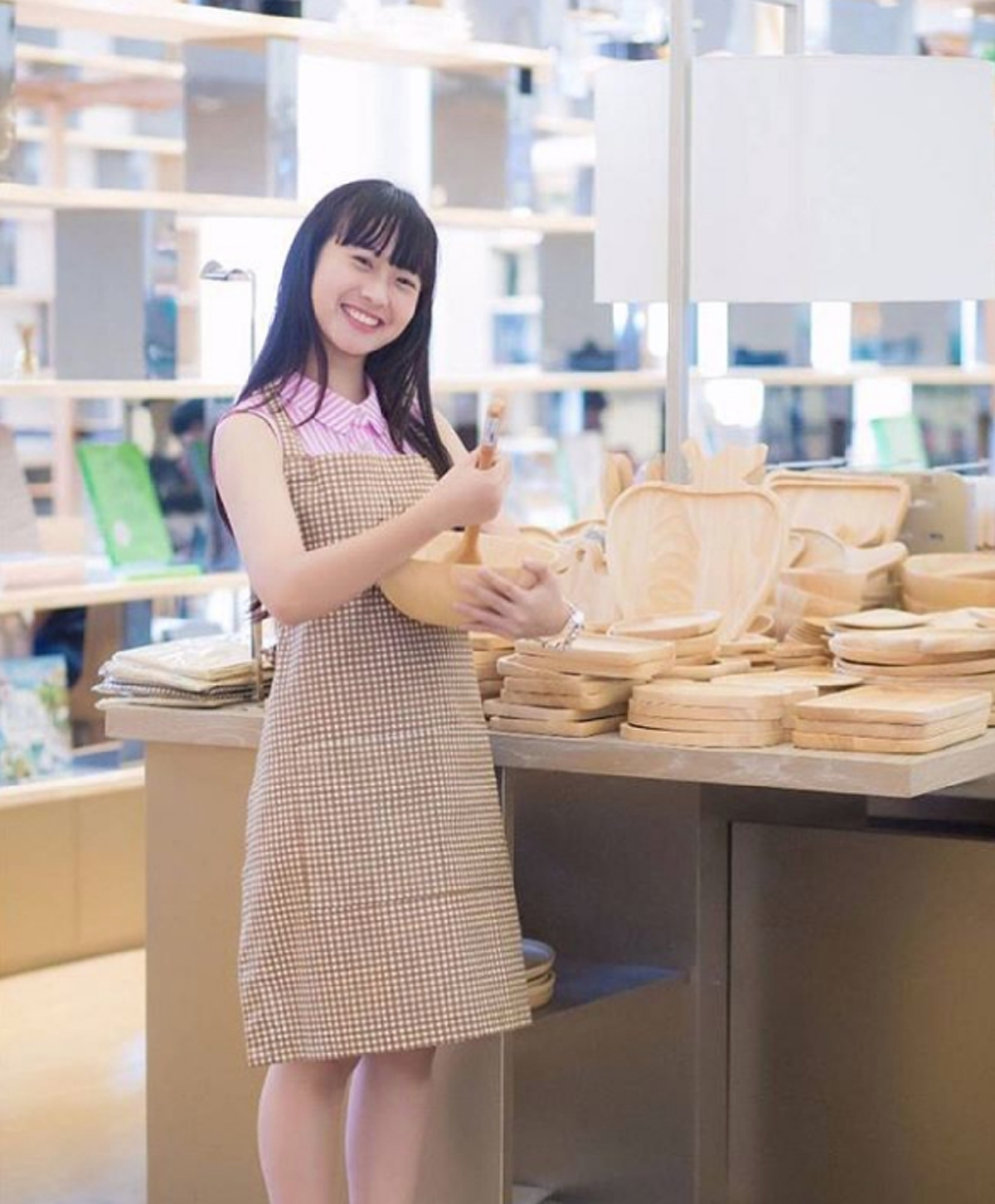 ยังจำเธอได้ไหม! ส่องภาพล่าสุด "น้องจีน่า" ดาราเด็กสุดฮา จากภาพยนตร์ "บ้านฉันตลกไว้ก่อน(พ่อสอนไว้)" ! (ชมภาพ)