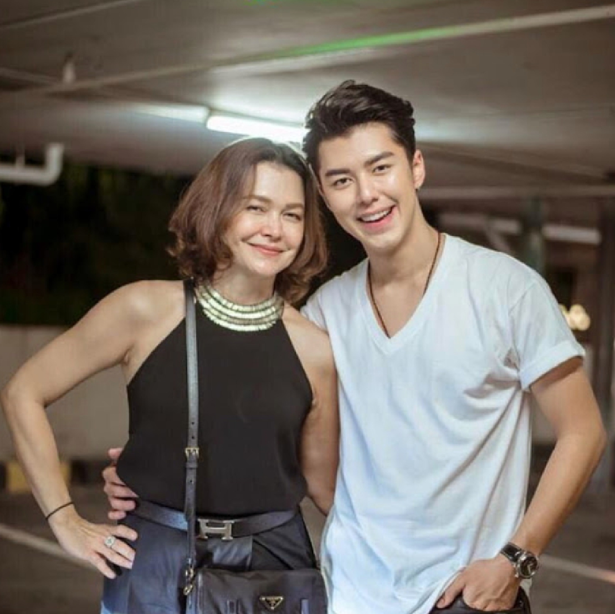 เปิด 7 อันดับ "คุณเเม่เลี้ยงเดี่ยว" ที่เจอมรสุมชีวิตมาหนักมากๆ เห็นแล้วน่าสงสาร !!