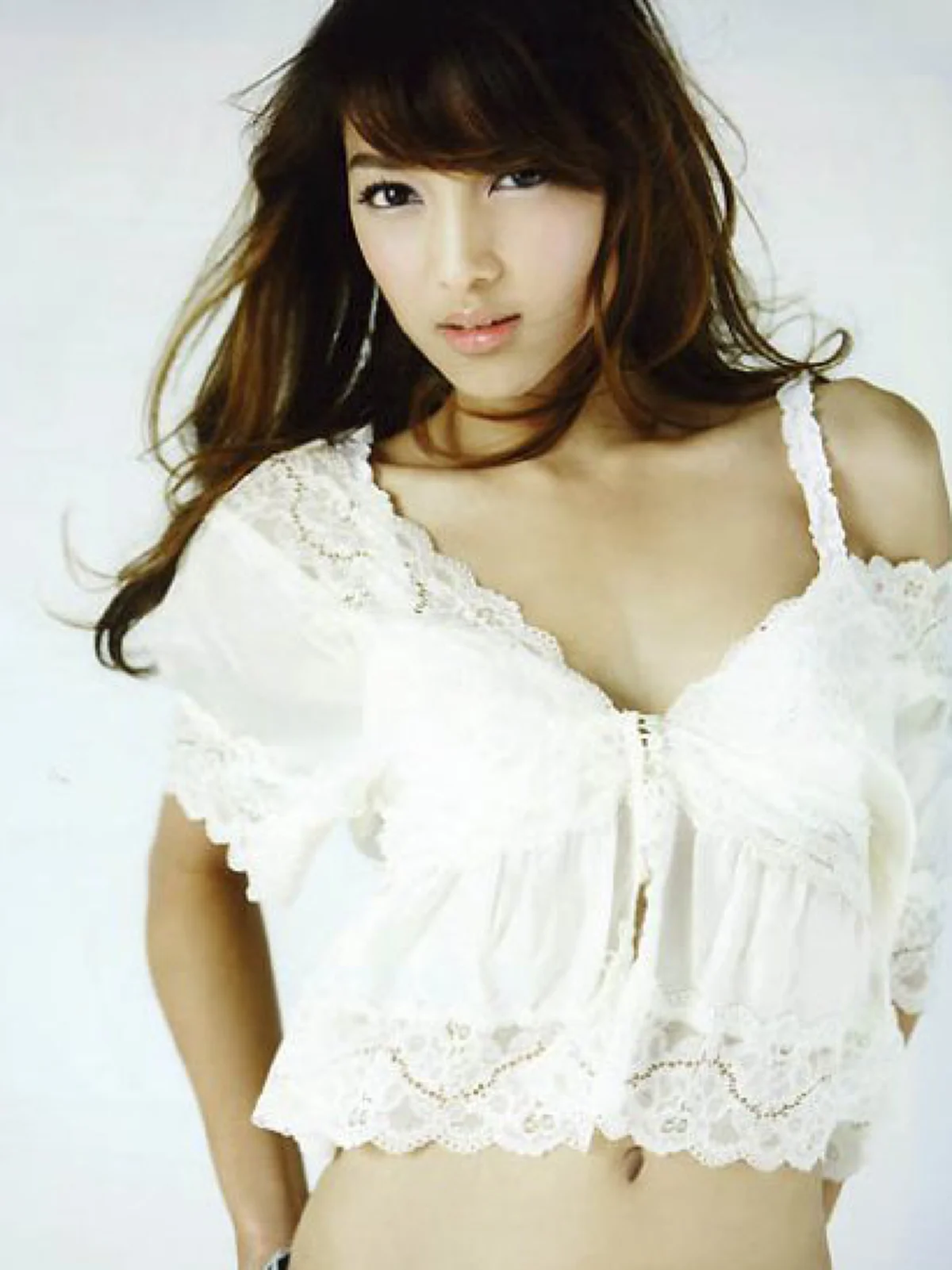 เปิด 10 เรื่องจริงของ "แพท ณปภา" นางเอกชื่อดัง ที่ชีวิตจริงยิ่งกว่าละครหลังข่าว !!