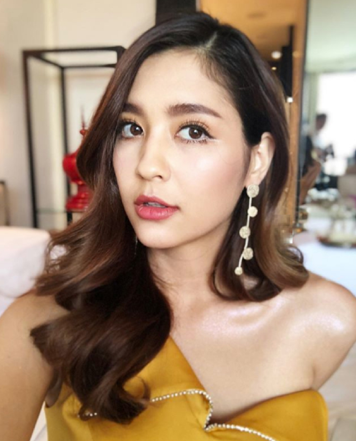 "5 ดาราดัง" เล่นบท "เมียน้อย" สมบทบาทมาก จนคนดูอยากเอาทุเรียนปาหน้า !!