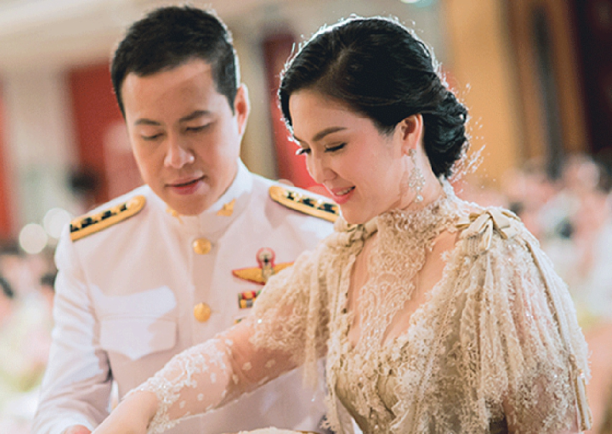 เปิดภาพ !! 8 งานแต่งงานของ "ดาราดัง" ที่ลอด "ซุ้มกระบี่" ฉลองสมรสอย่างยิ่งใหญ่ !!