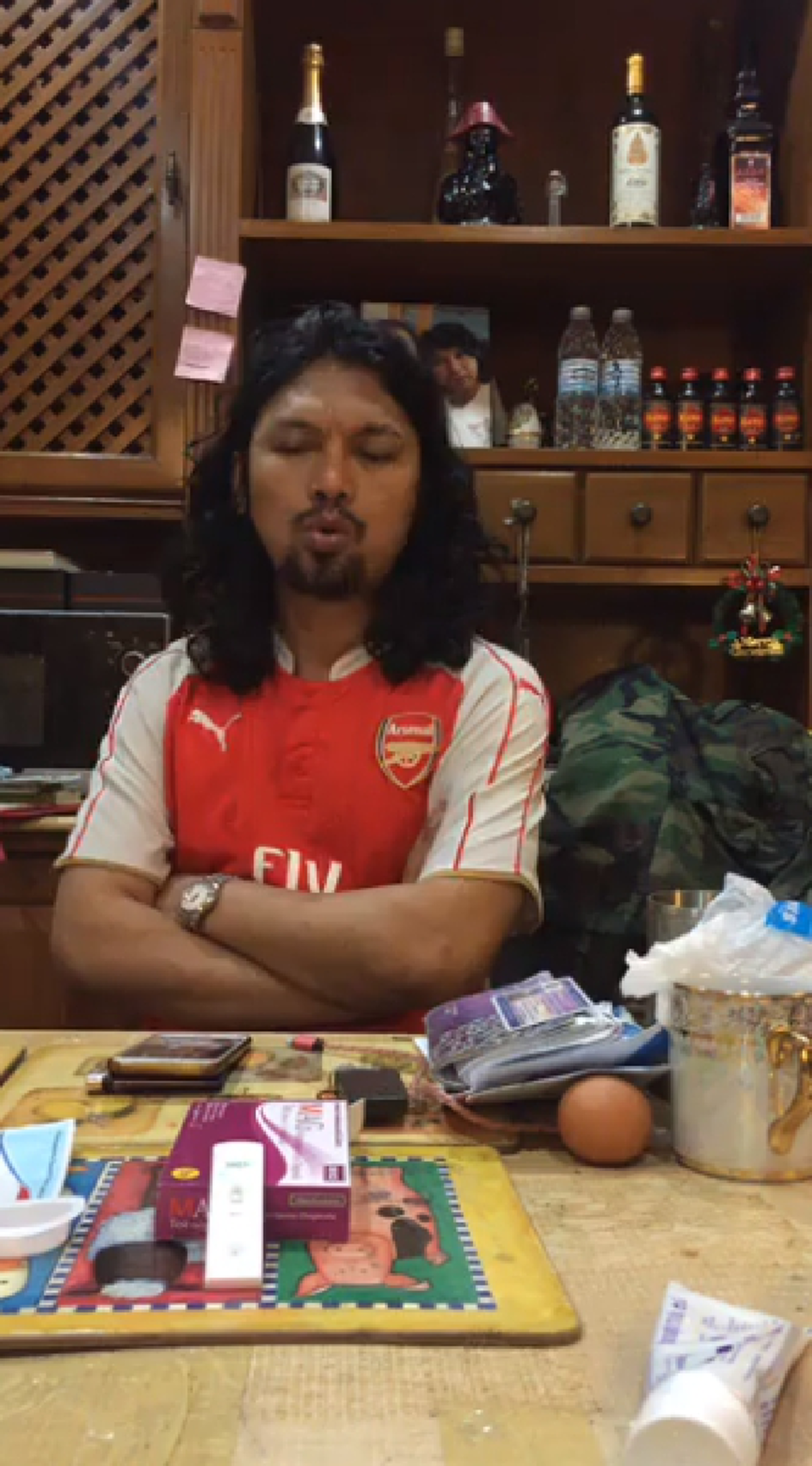 เพื่อนๆครับ สุดท้ายสุดๆเลยดีมั้ยครับ! คำพูดสุดท้ายของ"เสก โลโซ" ก่อนปลดปล่อยความคลั่งกลางเวที กระโดดหาคนดู ถอดเสื้อ จนกลายเป็นคลิปในตำนาน