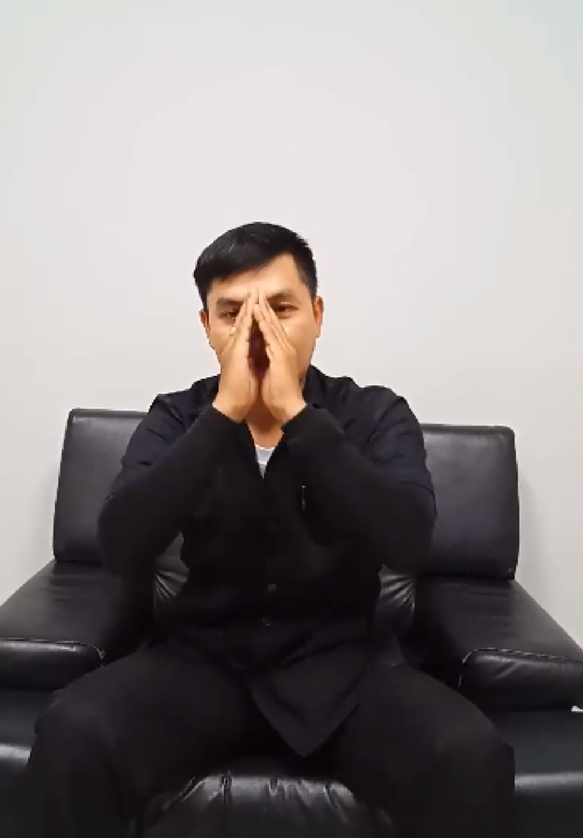 โซเชียลตอกหนัก"สาวทอม"ปล่อยคลิป อ้างโดนรปภ.ขวางจอดรถเพราะ"เงิน" แฉช็อตต่อช็อตตัดต่อโกหกไม่เนียน