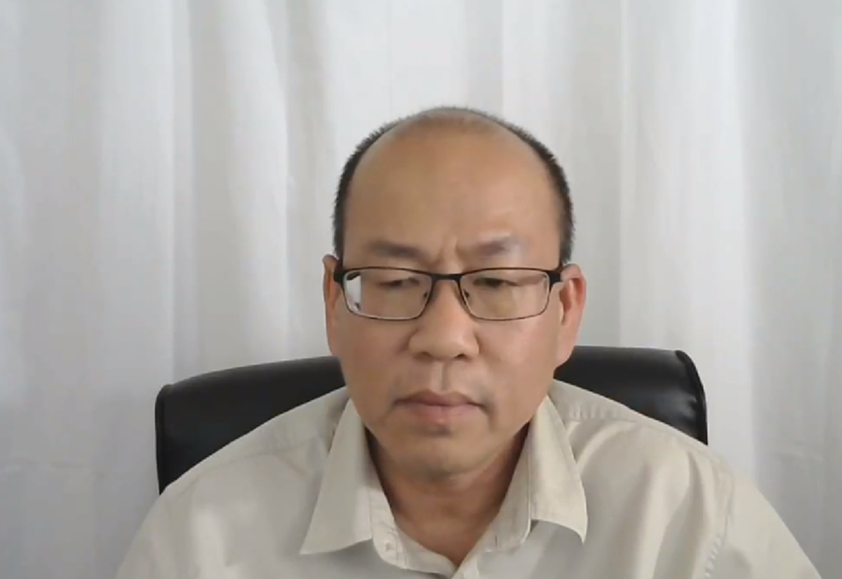 เดือด \"ประจักษ์ชัย\" ไลฟ์สดเย้ย \"อาม ชุติมา\" วันขอขมาก็นอนหัวเราะอยู่บนบ้านแต่ไม่เจอจะทำไม แถมด่าหยาบพวกแฟนคลับ(คลิป)