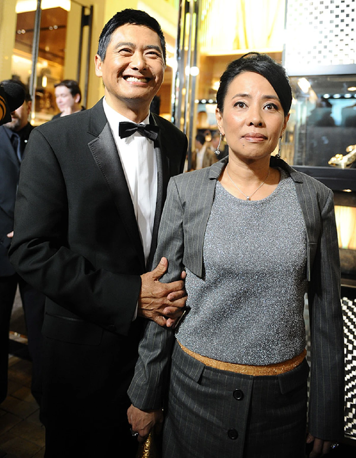 นักแสดงรุ่นใหญ่ "โจวเหวินฟะ" เผยอยากมีชีวิตเรียบง่าย เตรียมยกสมบัติ 2 หมื่นลบ.ให้การกุศล ขอใช้เดือนละ 3 พันพอ!