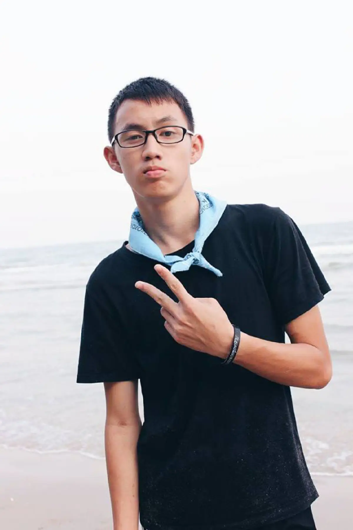 เปลี่ยนไปหนักมาก!! เจ้าของวลีเด็ด "น้องก๊วยเจ๋ง" ดาราเด็กซิทคอมในตำนาน "บางรักซอย 9" ที่หายไป ล่าสุดโตเป็นหนุ่มแล้ว ??