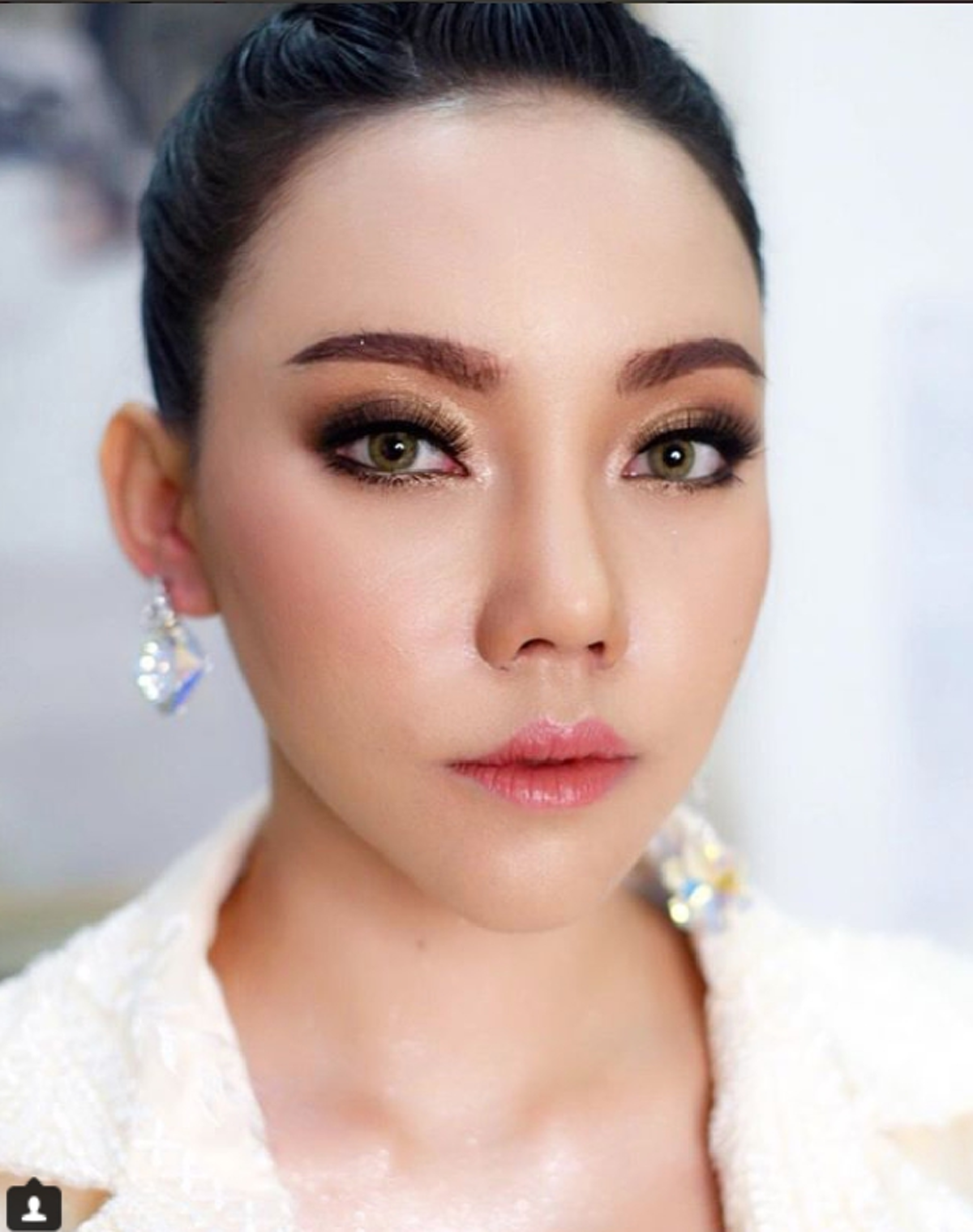 หาม"เอมมี่ แม็กซิม"ส่งรพ.โต้เบี้ยวนัดแถลงผ่านสื่อ เจอฟ้องโกงแชร์28ล้าน