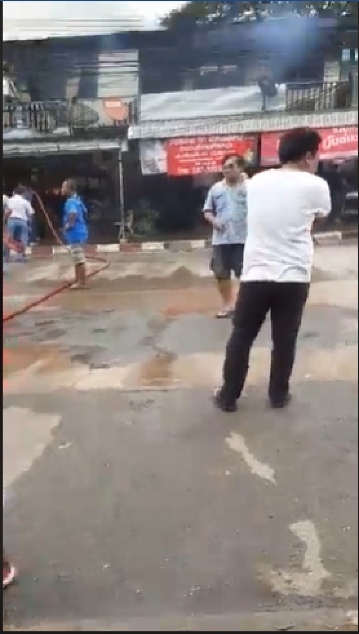 เกิดเหตุเพลิงไหม้บ้านเรือนประชาชนกว่า 6 หลัง