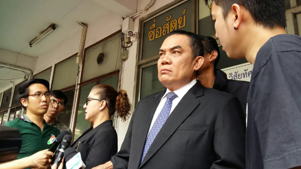 ความเป็นธรรมที่ถูกลืม !!! แม่เหยื่อต้นไม้ล้มทับเสียชีวิต รุดทวงความยุติธรรม หลังคดีไม่คืบ (มีคลิป)