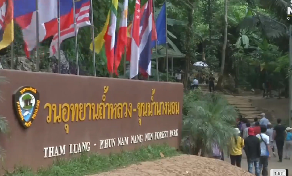 บวงสรวงเจ้าแม่นางนอน ทำบุญจ่าแซม ชาวบ้านแห่ซื้อเลข จ่าแซม วันเกิดกับพ.ศ.เกิด ตรงกันเป๊ะ