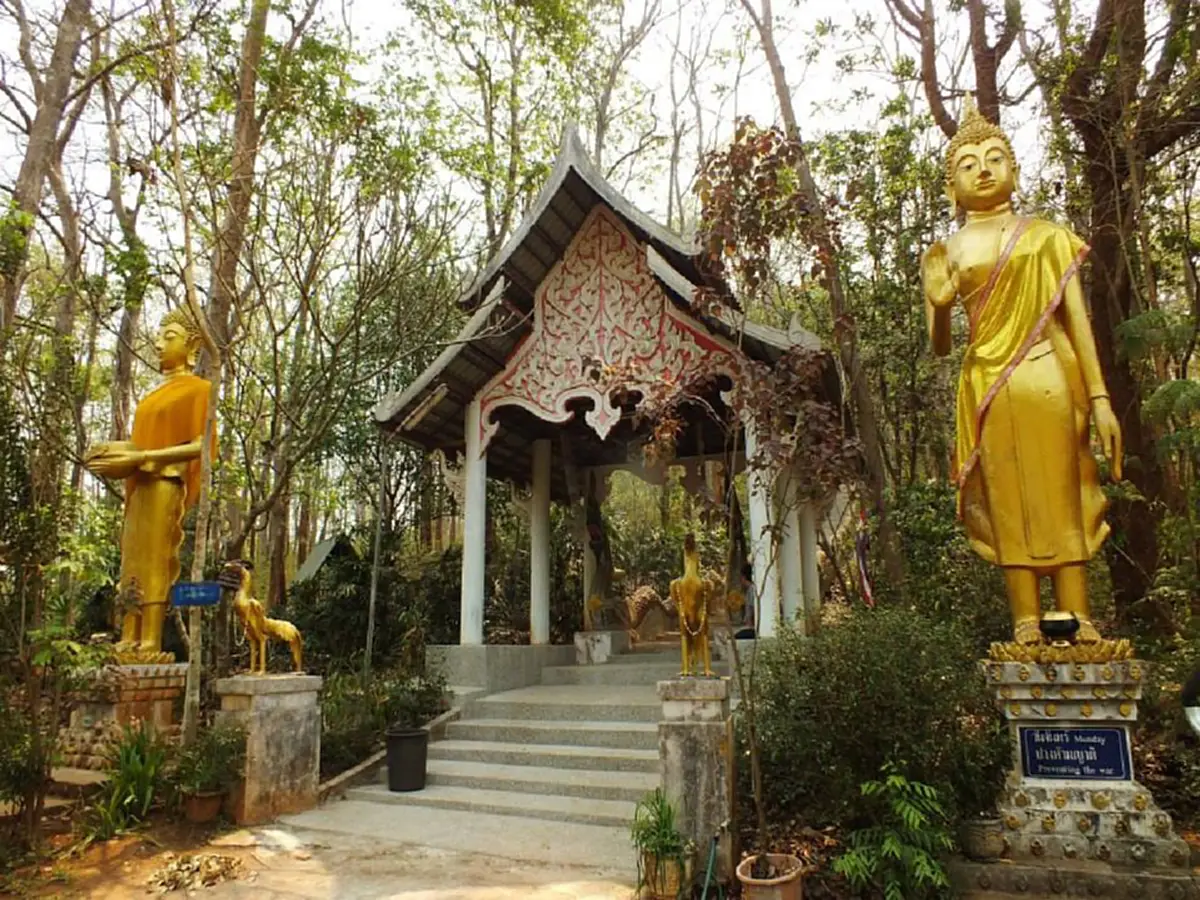 ดินแดนศักดิ์สิทธิ์! ถ้ำดอกคำ สถานที่บรรลุ อรหันต์ ของ หลวงปู่มั่น ภูริทัตโต พระอาจารย์ใหญ่แห่งกองทัพธรรมสายวัดป่า