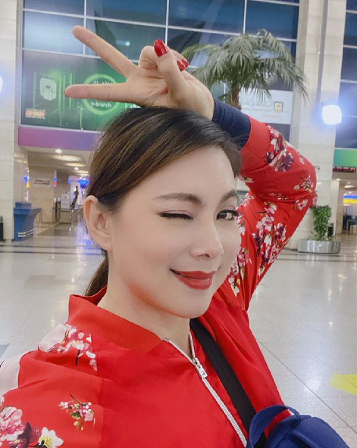 \"บุ๋ม ปนัดดา\" เผยมีผู้ชายรุมจีบ30คน ขอแต่งงาน13คน ตอบแชทจนนิ้วล็อค สับรางแทบไม่ทัน