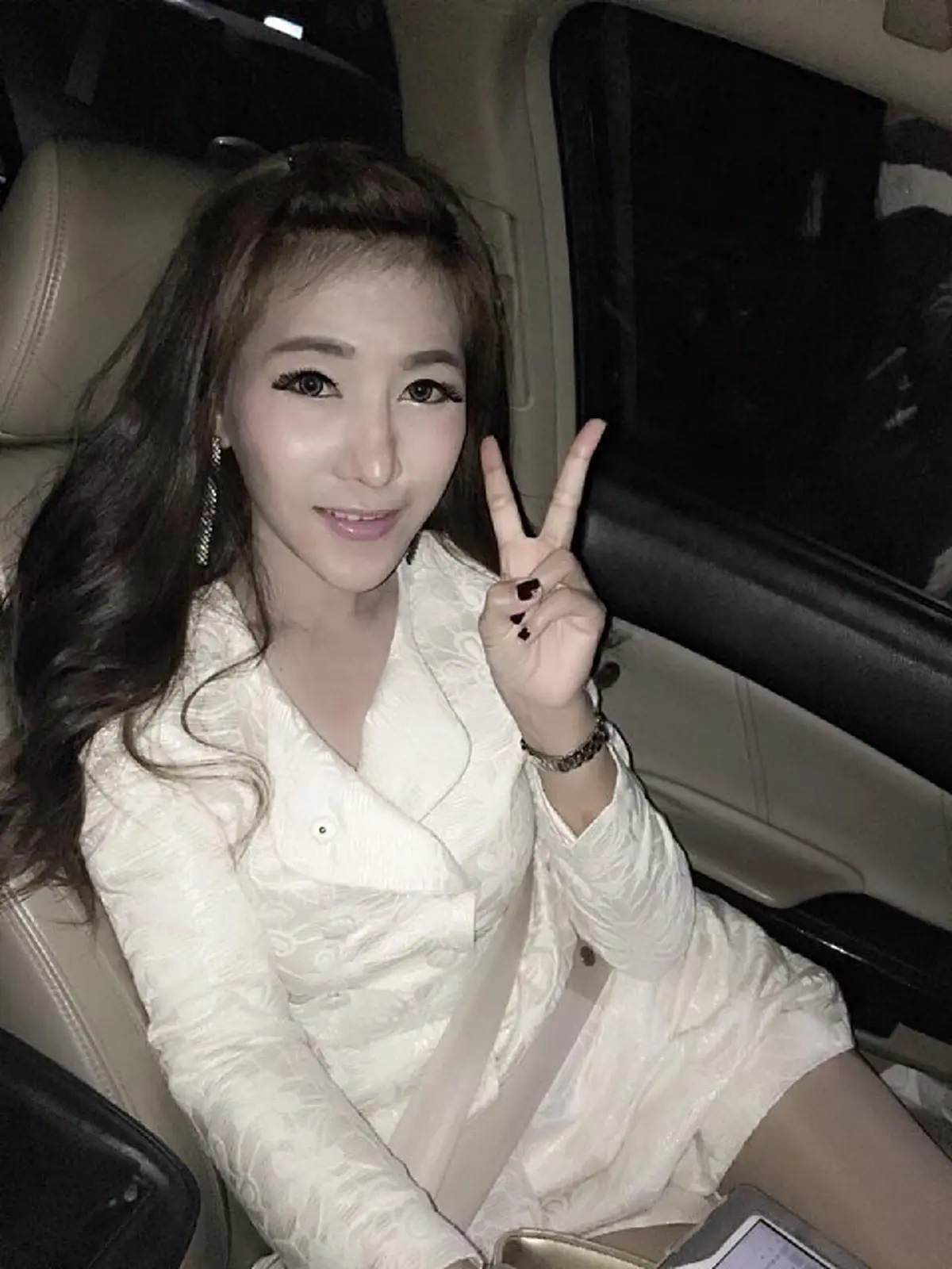 ศัลยกรรมก็เอาไม่อยู่ !! นี่หรือคือโฉมหน้า  "จั๊กจั่น วันวิสา" หลังทุบหน้าใหม่ เห็นภาพปัจจุบันแล้ว หลายคนยังช็อคตาค้าง