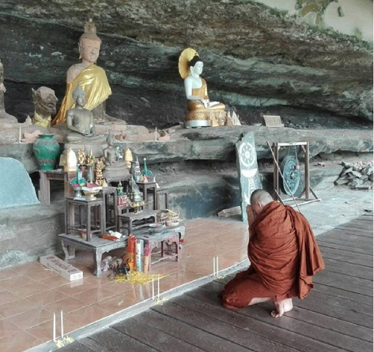 *ซึ้งในรสพระธรรม!!! "ลูกชาย" ตลกชื่อดัง "โหน่ง ชะชะช่า" หันหน้าพึ่งทางธรรม พบ"แก่นแท้ของชีวิต" ขอ"บวชอุทิศตน" ให้พุทธศาสนา!!! (มีคลิป)