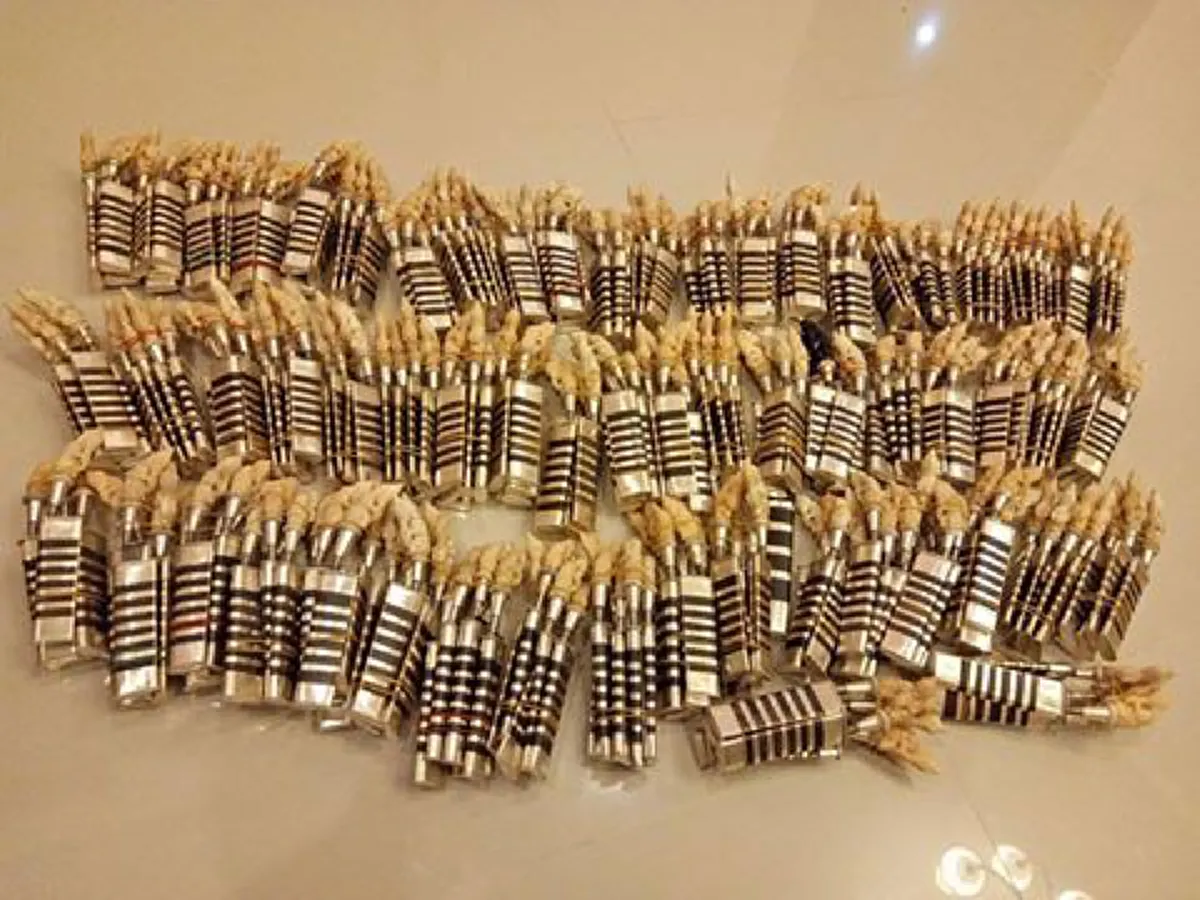 เสกน้ำมนต์จนโอ่งยักษ์..แตกกระจาย "หลวงปู่แขก วัดสุนทรประดิษฐ์" อำนาจจิตอันลึกล้ำ ปลุกเสกวัตถุมงคลครั้งใด..ตัวเบาลอยสูงได้.