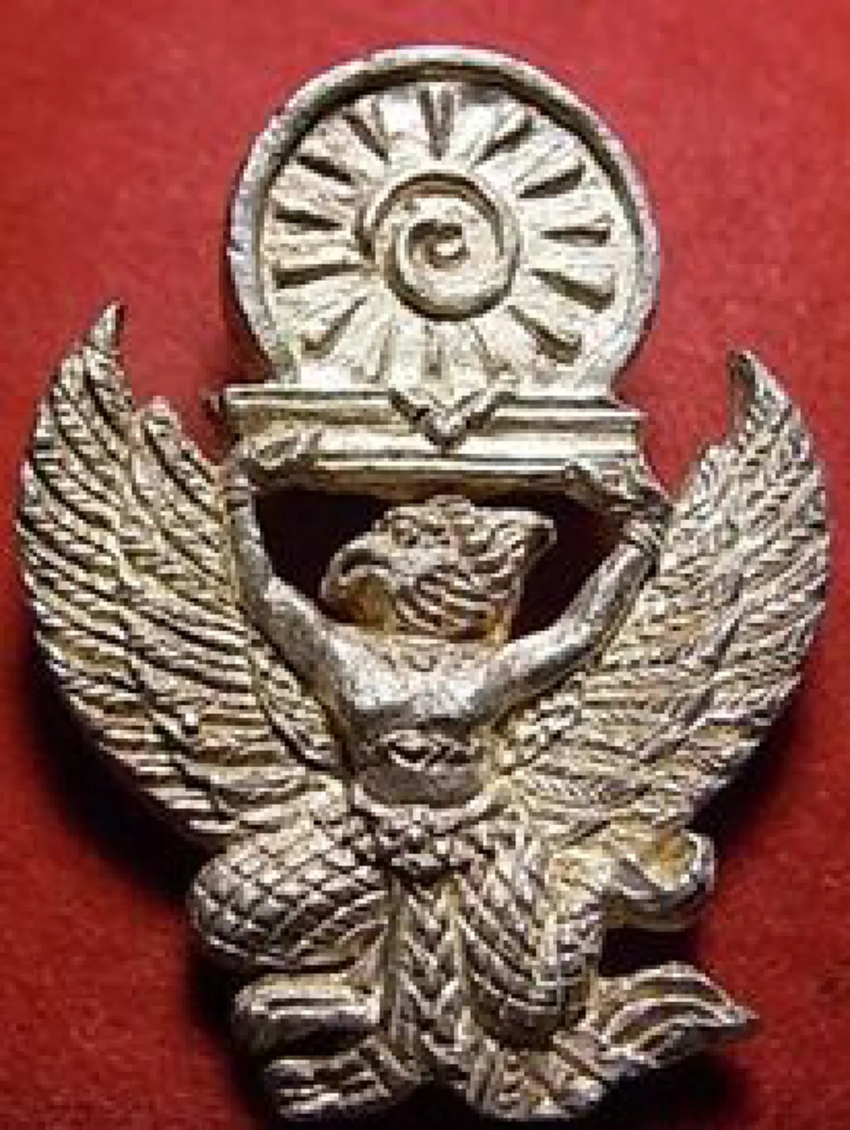 ศักดิ์สิทธิ์จริง! "พญาครุฑ"ตัวแทนแห่งพระเป็นเจ้าบนฟากฟ้าและเป็นตัวแทนแห่งพระราชาในเมืองมนุษย์