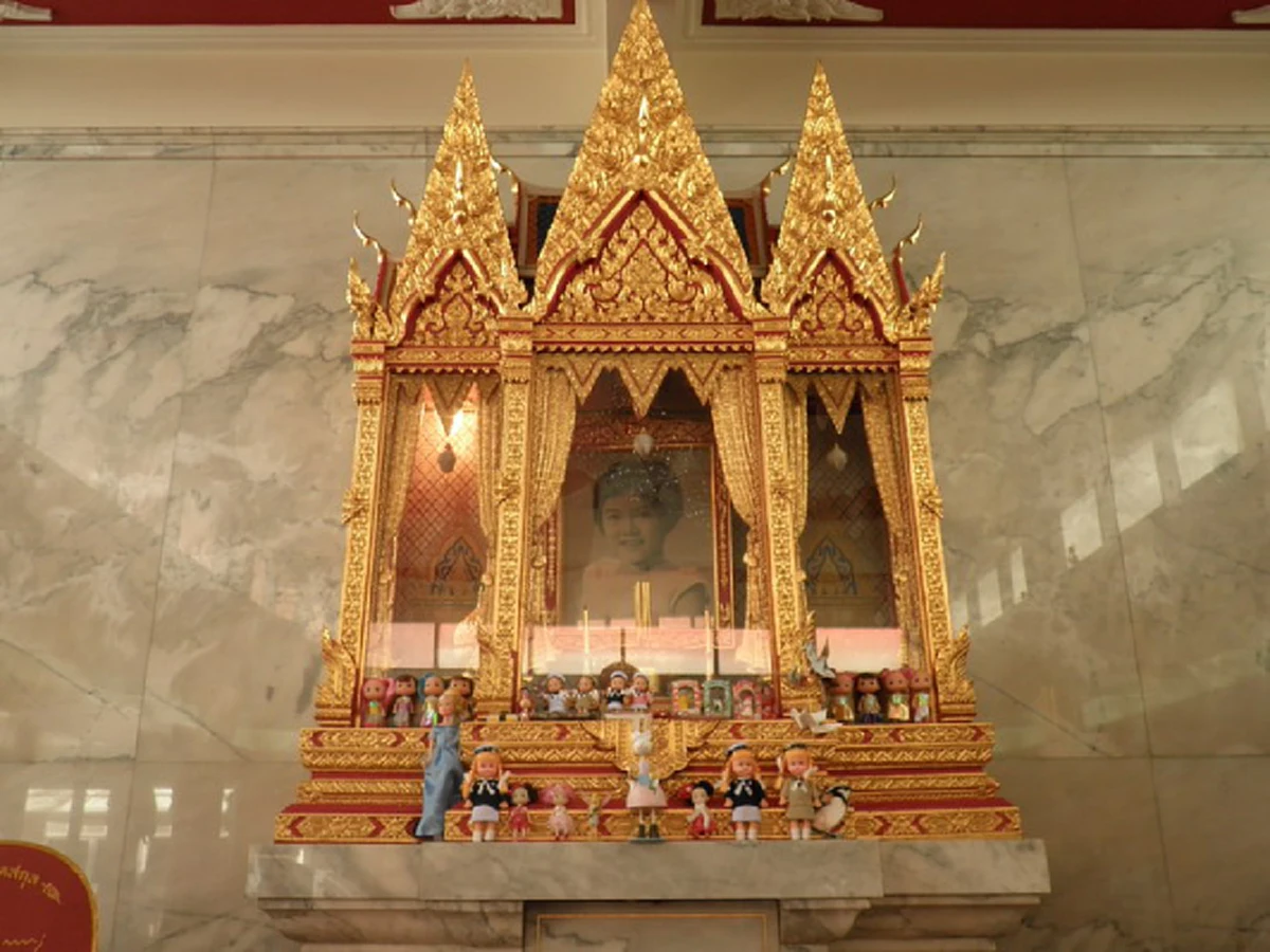 เผยที่มาของ "พลับพลาพิมพวดี วัดมกุฏกษัตริยาราม" กับเรื่องราววิญญาณระลึกชาติ บทพิสูจน์ตายแล้วไม่สูญ ภพชาติ เวรกรรม มีจริง !!!