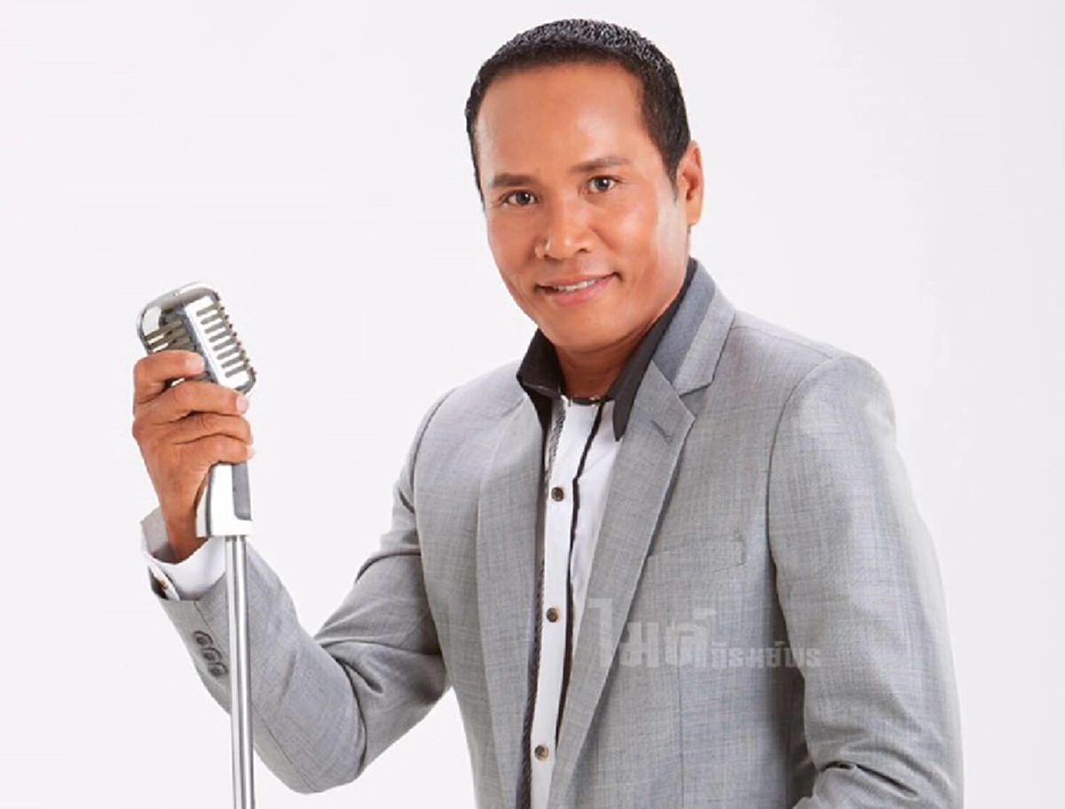 ไมค์ ภิรมย์พร