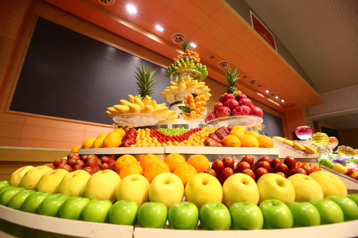 อย่าโทษคสช..ทำเสื่อมเองแท้ๆ!! ชาวเน็ตแชร์ภาพ "พิธีบูชาข้าว" วัดธรรมกาย เจอคำสอนสุดงงสอนลูกศิษย์ให้เน้นความอลังการ ใครจัดใหญ่ถือมีบุญมหาศาล??