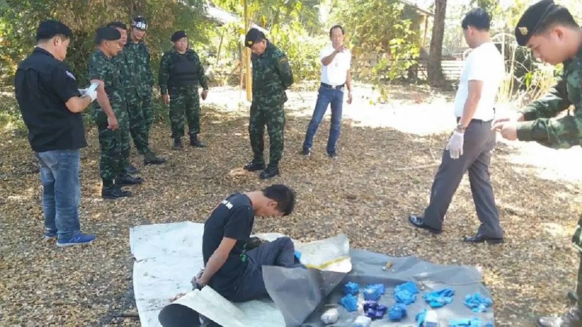 เดินหน้ากวาดล้างต่อไป!!!ตำรวจภาค 5 แถลงข่าวจับยาบ้าล็อตใหญ่ นับแสนเม็ด!!หลังบุกจู่โจมเข้าค้นในบ้านแอบซ่อนไว้แบบมิดชิด