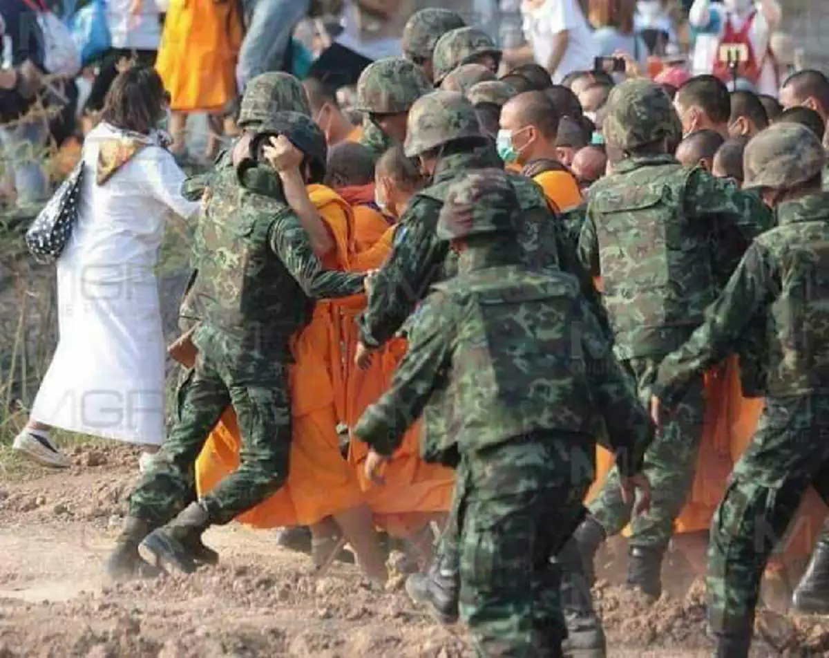 สถานี dmc เตรียมฟื้นคืนชีพ ?!?! "ลีลาวดี" ฮีตเตอร์พุ่ง โพสต์เดือด ธรรมกาย ยิ่งตี ยิ่งโต ไม่อายความจริง ก็น่าจะอายตัวเอง??