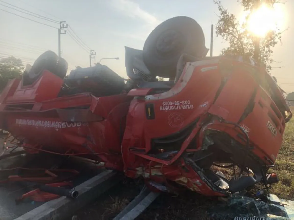 เพลิงไหม้บ้านเดี่ยว เจ้าของไม่อยู่ "เปิดพัดลมทิ้งให้หมา-แมว" เกิดไฟฟ้าลัดวงจร ไหม้ทั้งบ้าน