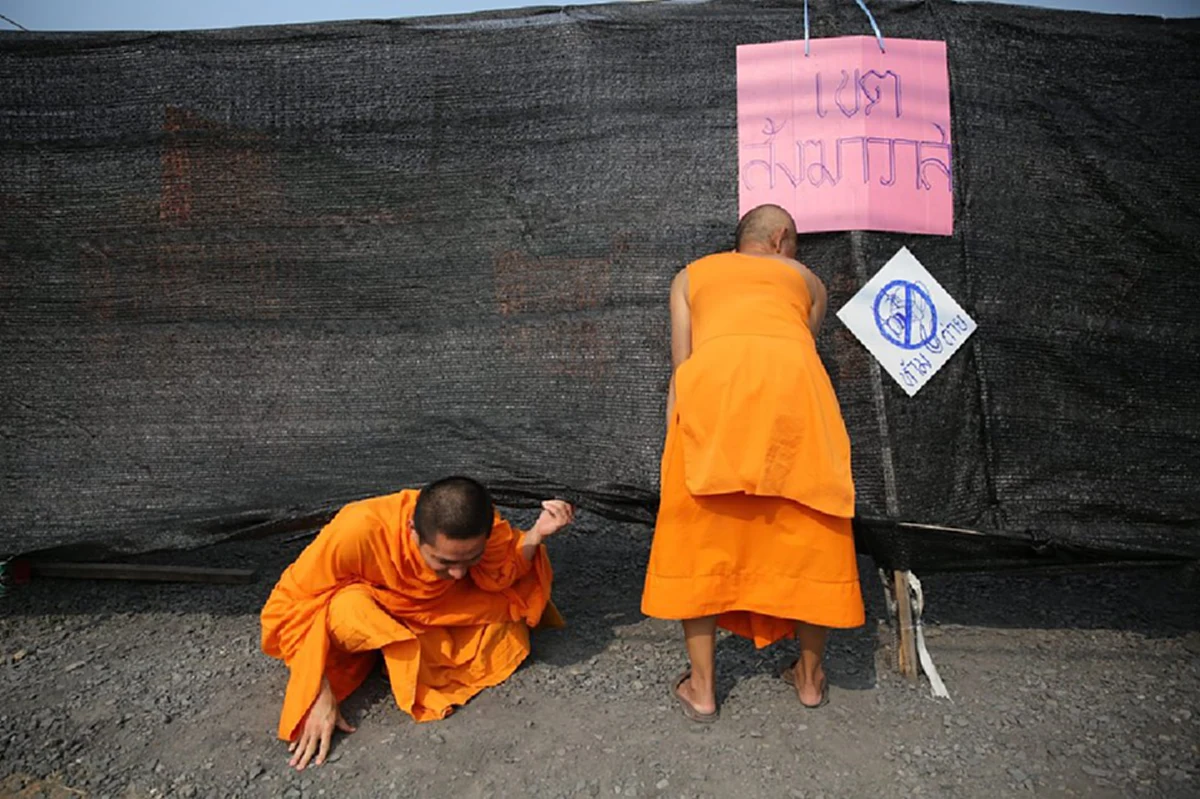 ชาวเน็ตช่วยกันดู?? มือดีแชะ..ภาพลับ!! นี่หรือกุฏิพระวัดธรรมกาย..บอกได้คำเดียวอึ้งหนัก?? ไม่เห็นเหมือนวัดทั่วไปเลย!! (ชมภาพ)