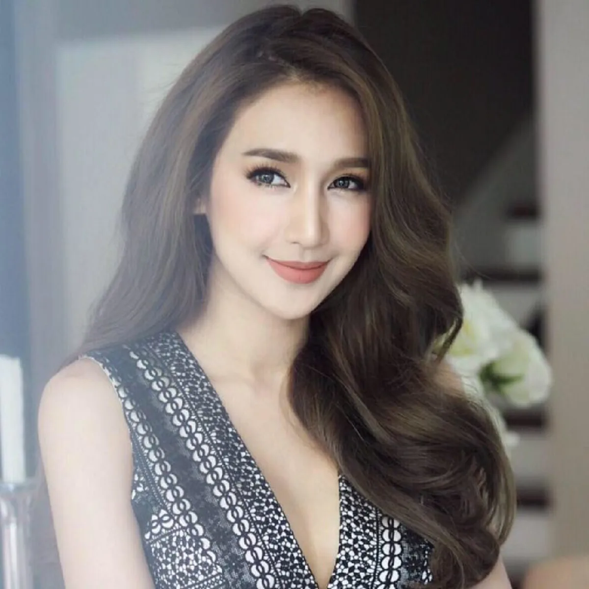 *เกือบทั้งประเทศไม่เคยรู้!!! เผยโฉมหน้า "2ซุปตาร์สาว" ดีกรีนางร้าย-นางเอกชื่อดัง ที่สารภาพผ่านสื่อ เคย "เหลาจมูกออก" ให้เล็กลง!!! (เนื้อหา)