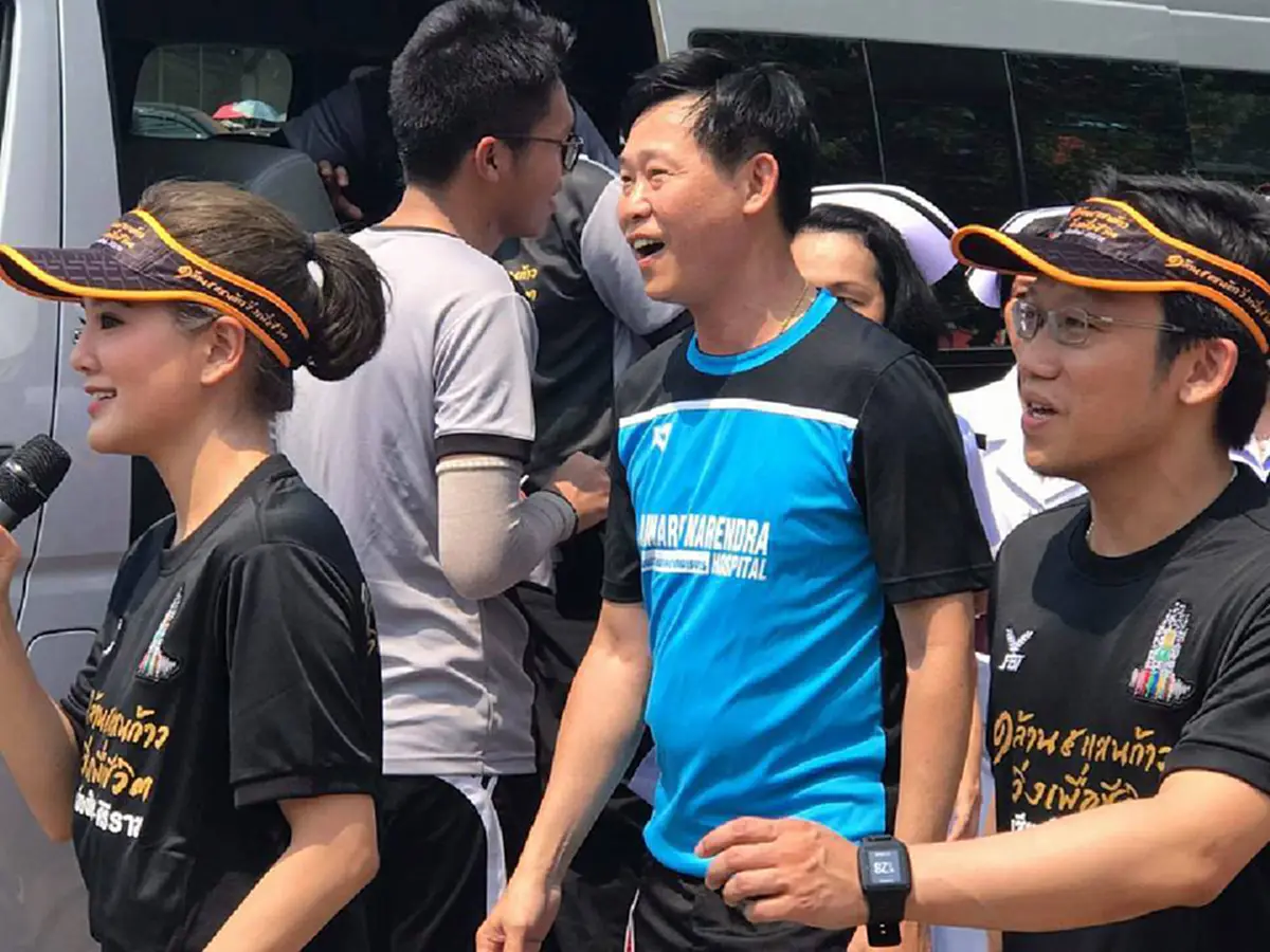 รวมใจเป็นหนึ่งเดียว!! "ตูน บอดี้สแลม" พร้อมเพื่อนดาราร่วมวิ่งการกุศล หาทุนสร้างอาคารหลังสุดท้ายในพระราชประสงค์ "ในหลวง ร.9" ให้สำเร็จ!!