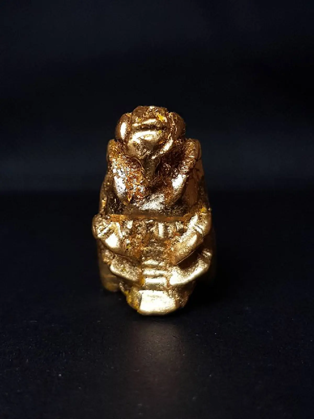 เครื่องรางคู่บารมี"บุเรงนอง" แมลงภู่คำ ของดีจากล้านนา ใช้ได้สารพัด กันผี กันภัย เมตตา ได้ครบทุกอย่าง!!! ของดีที่สร้างยากและซับซ้อน!