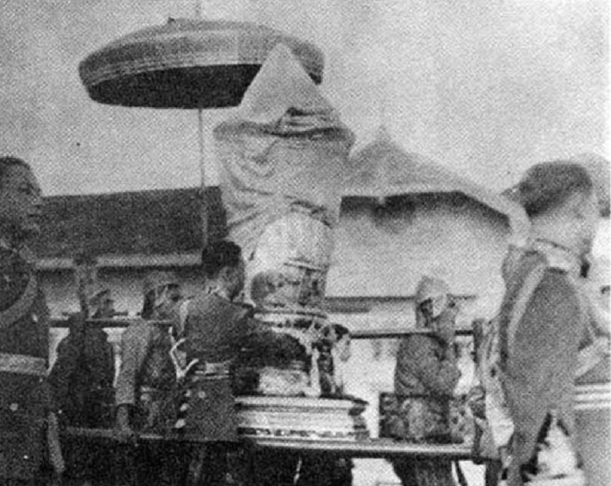 เชื่อว่าคุณไม่รู้ !!! พระราชประเพณีลับ...พิธีโบราณที่สืบต่อกันมาทุกยุคสมัย "พิธีลักพระศพ" !!! เฉพาะเจ้าหน้าที่ ที่รับผิดชอบเท่านั้นที่รู้