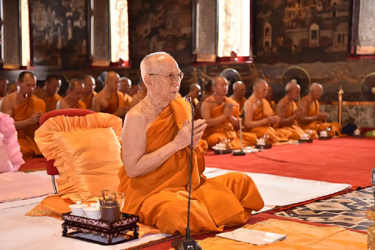 "ระลึกว่าแม้พระบรมศาสดายังทรงเกิด-ดับ ขอพุทธบริษัทอยู่ในความไม่ประมาท - ไม่ยึดติด - ไม่จองเวร" โอวาทธรรม จากสมเด็จพระสังฆราช ในวันวิสาขบูชา