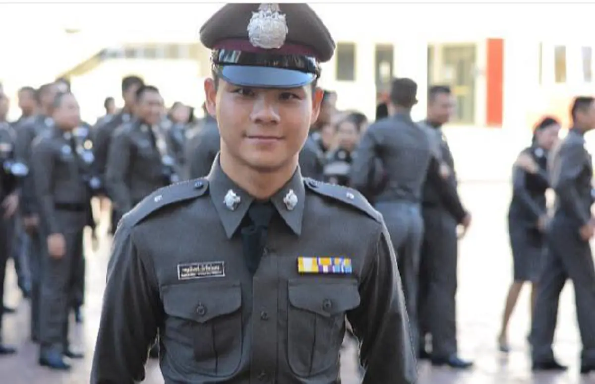 ยินดีกับผู้หมวดต้น !! ว่าที่ ร.ต.ต. "นฤบดินทร์" เเบ็คขวาทีมชาติไทย เข้ารายงานตัว รับราชการรองสารวัตรฝ่ายอำนวยการ "จ.บุรีรัมย์" (ภาพ)